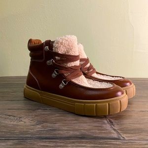 New Warm Women's Kimber Sherpa Tongue Boots | Size 6.5 Brown